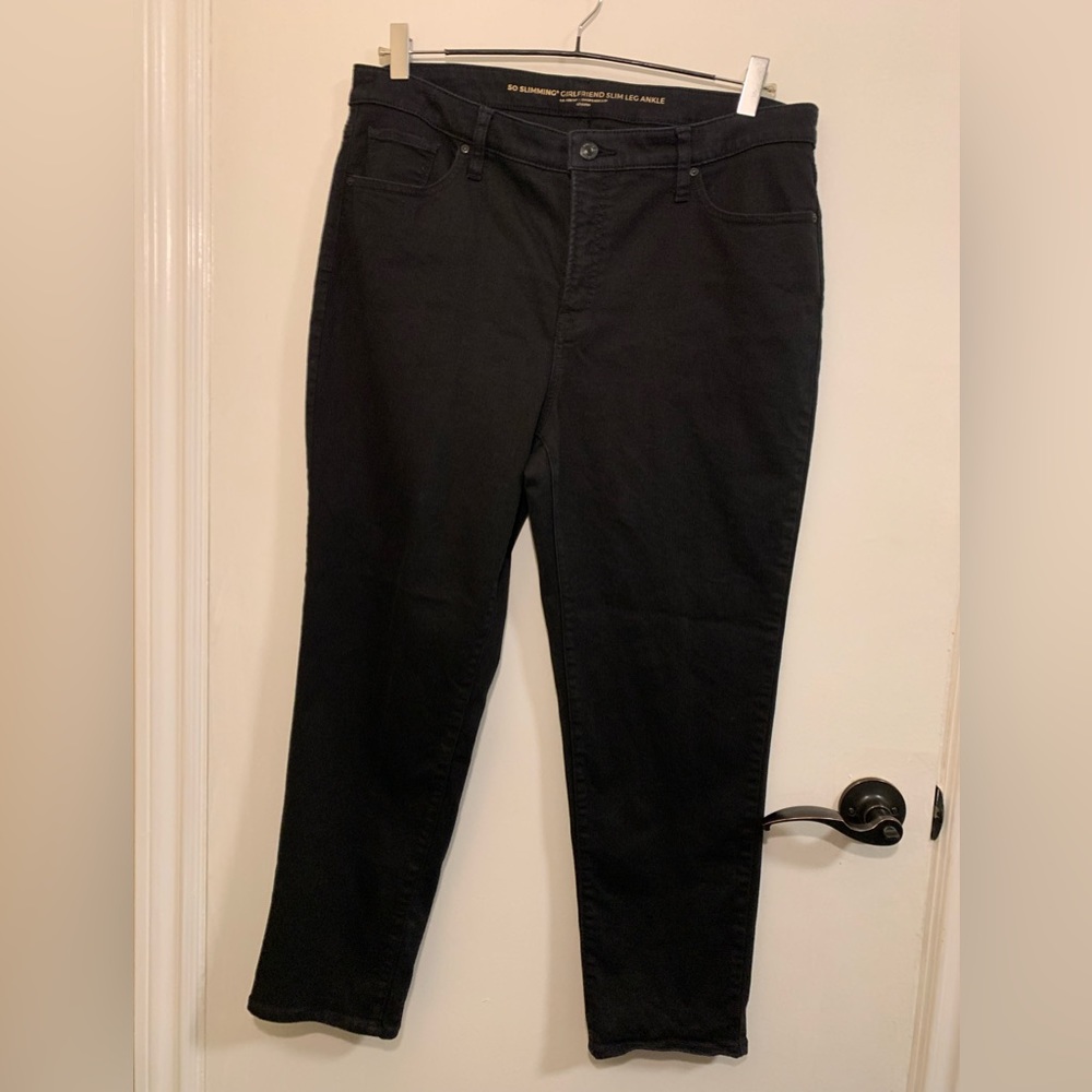 Chico’s Black So Slimming Girlfriend Slim Leg Ankle Pants